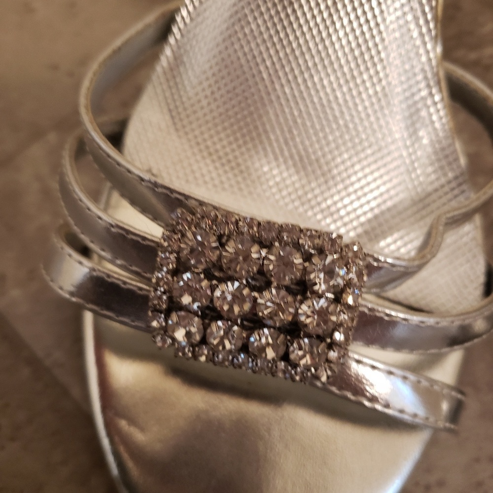 Silver Rhinestone Heel - Picture 6 of 6